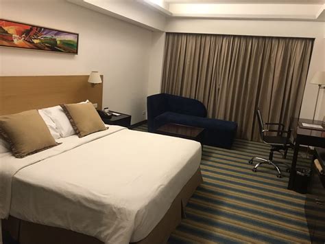 luxent hotel contact number